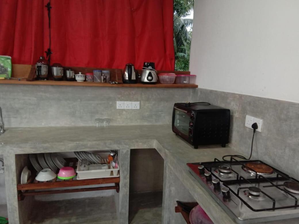 Sunny Mound Unawatuna Close By Sri Yoga Shala Kamer foto
